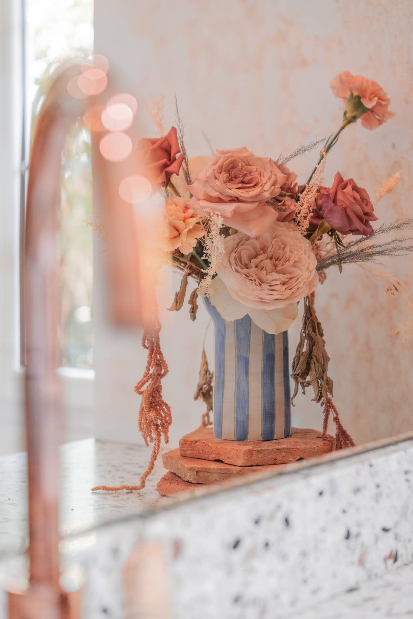 GIGI BLUE vase