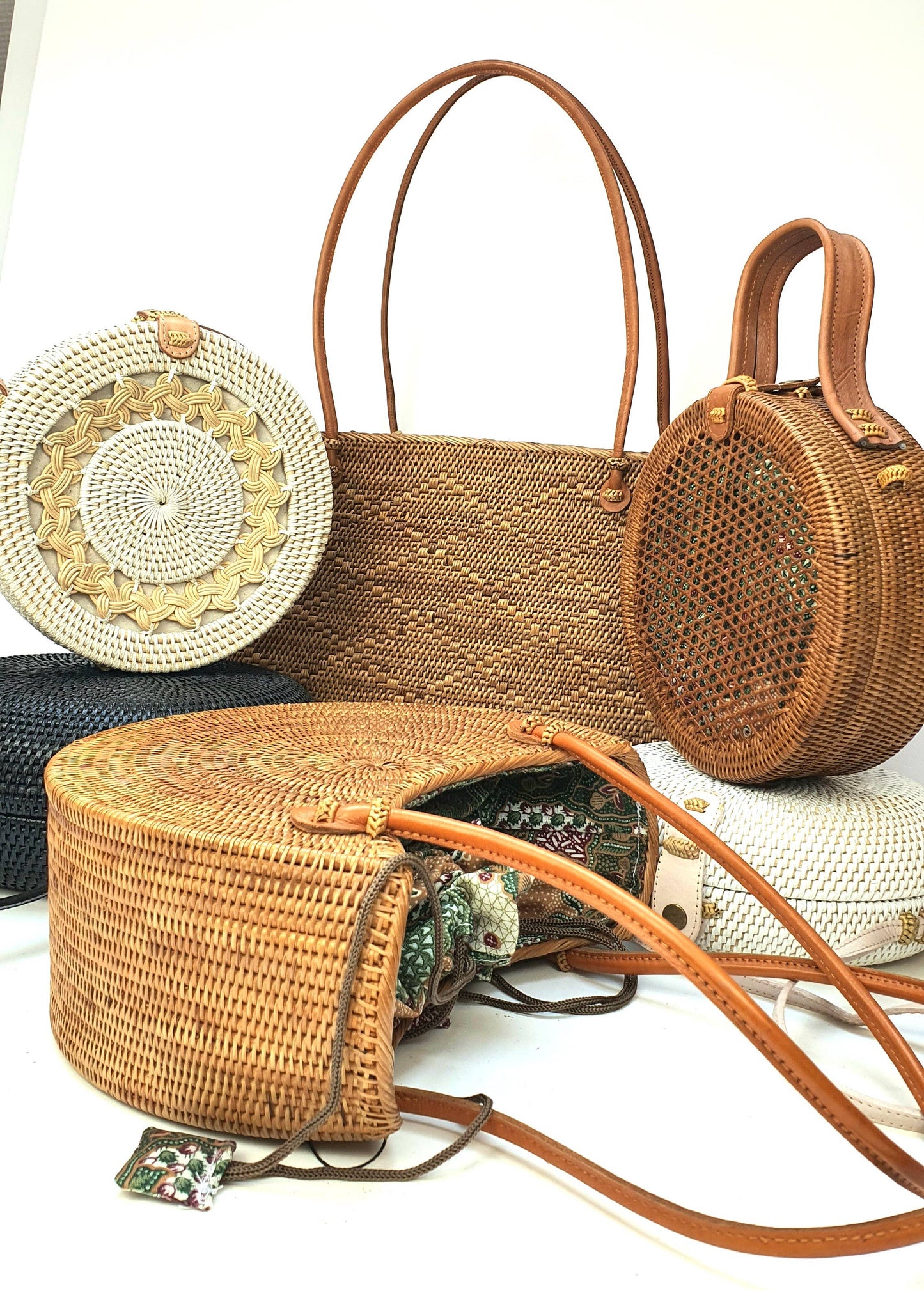White Braided Bali Bag: 20cm